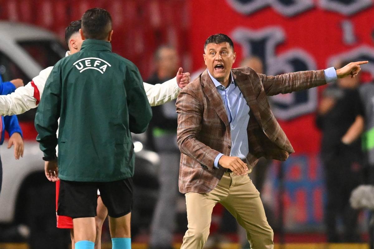  Zašto je Vladan Milojević nosio odijelo protiv Seltika  