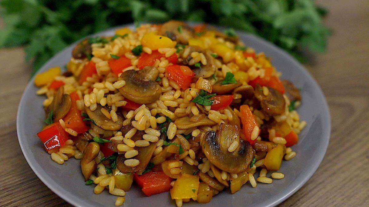  recept Pirinač sa povrćem i pečurkama 
