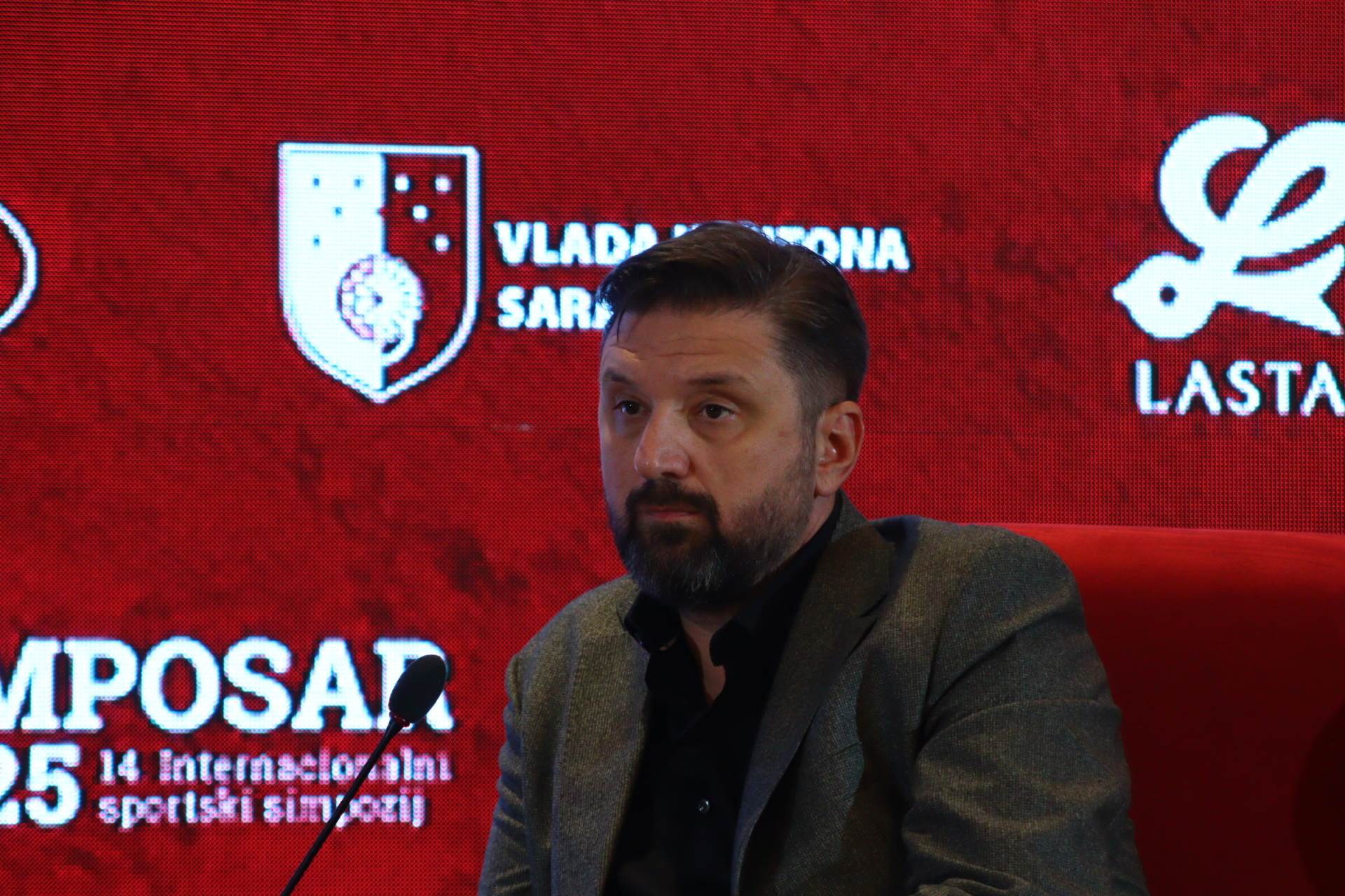  KK Dubai Dejan Kamenjašević: Učili smo navijače da se ne raduju poenima KK Crvena zvezda 