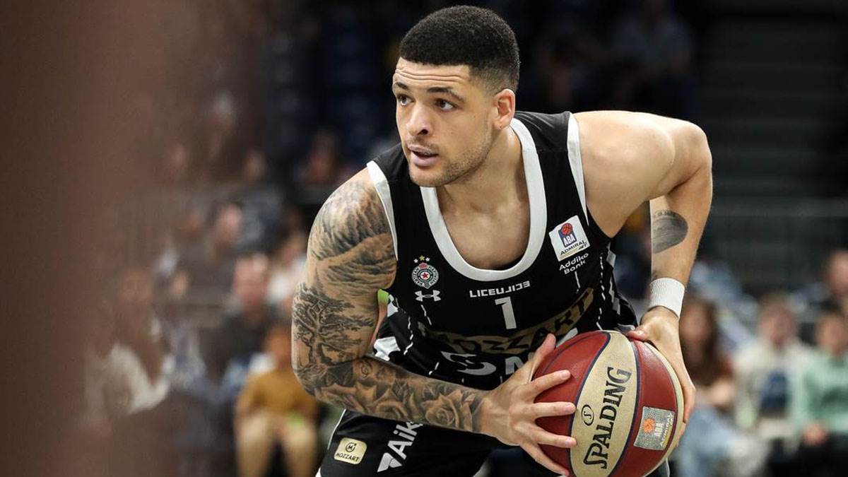  Ife Lundberg na meti Crvene zvezde 