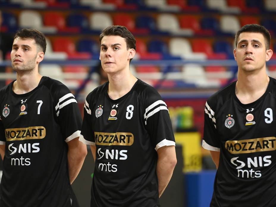  kk partizan i mario nakic produzili ugovor  