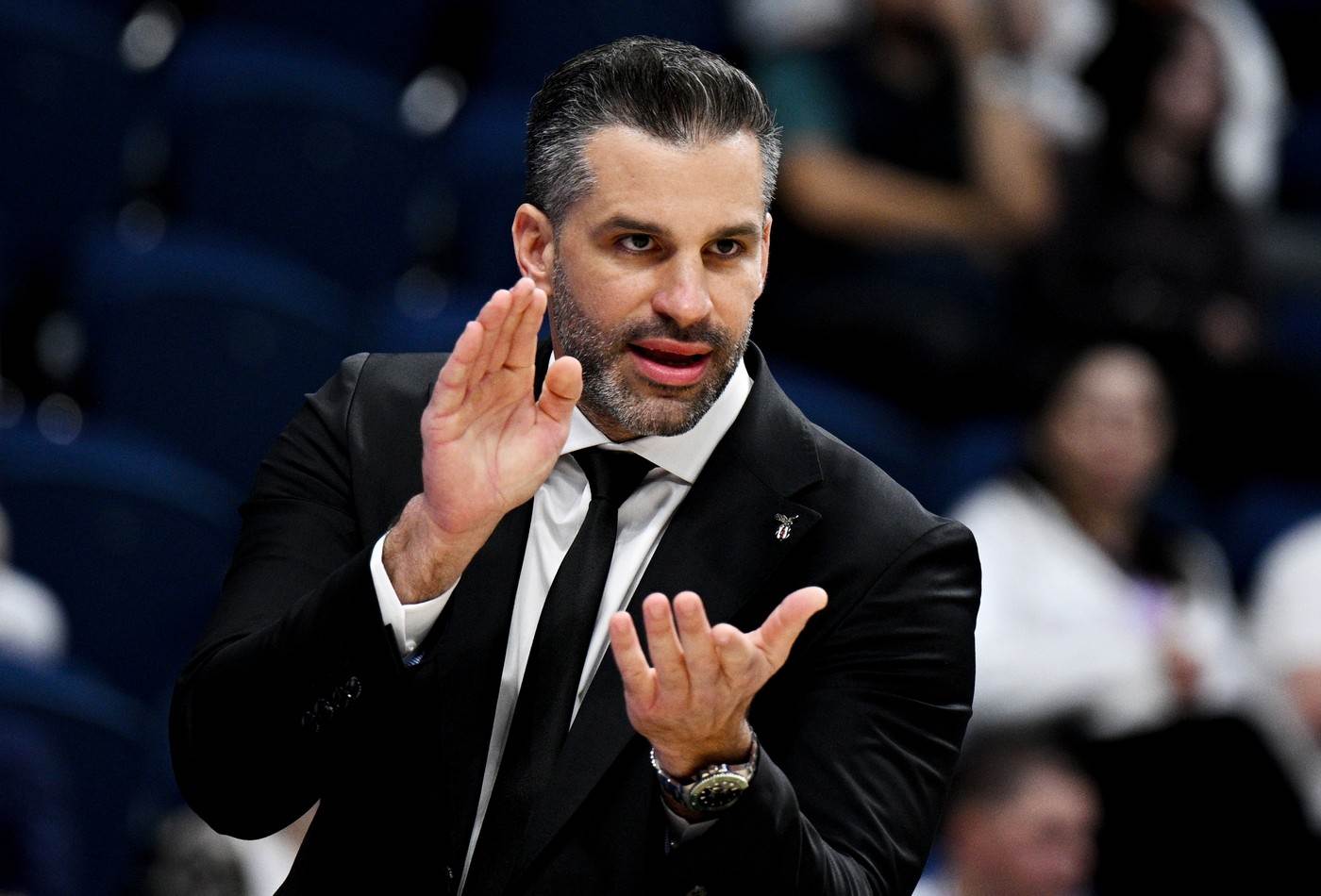  Ko je Dušan Alimpijević 