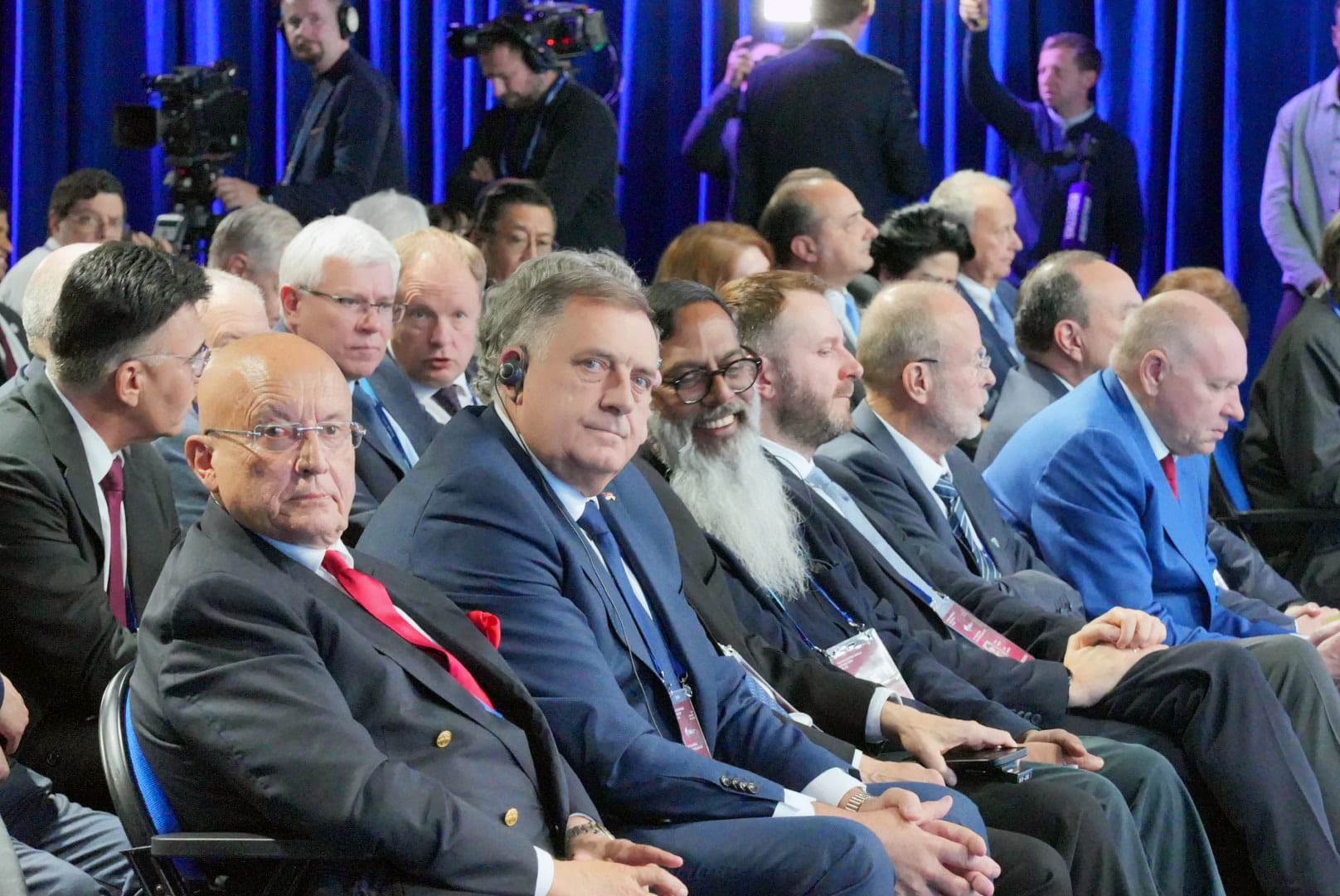  Dodik: Zamolio sam Putina da u pregovorima sa Trampom ne zanemare Balkan 