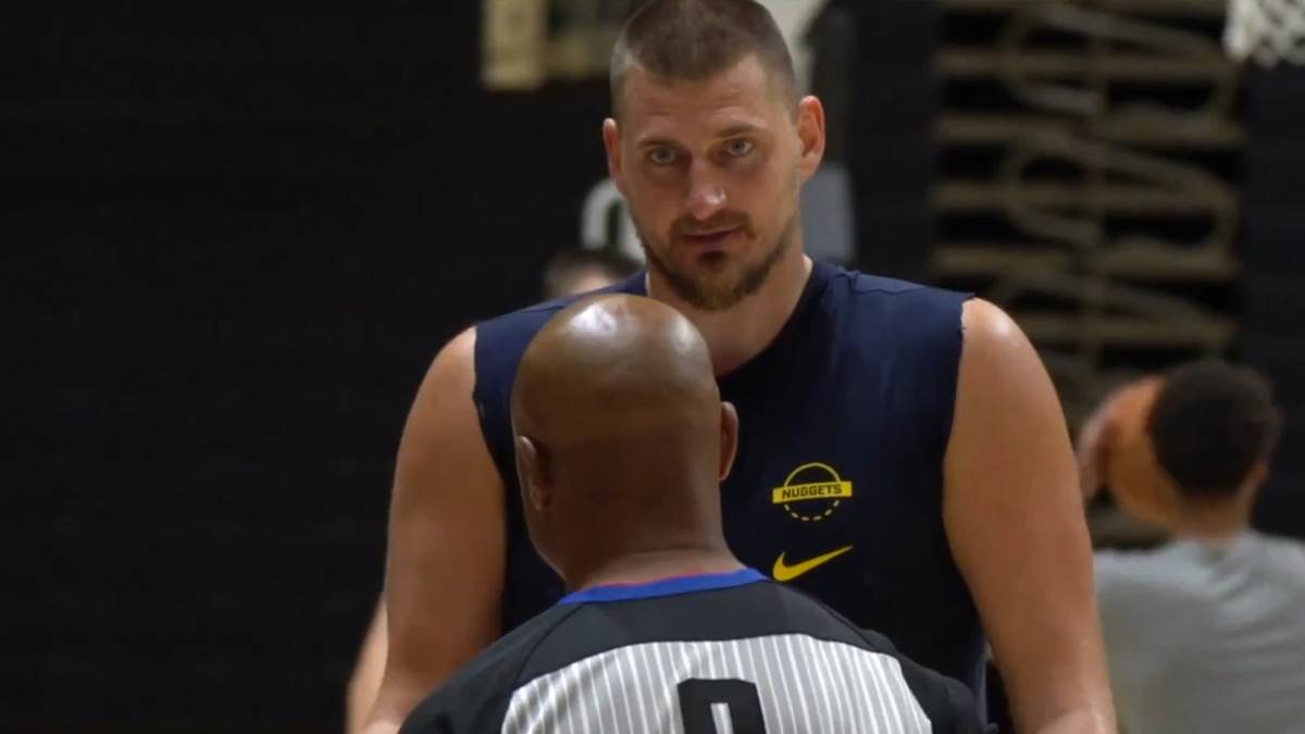  Nikola Jokić ispitivao sudije  