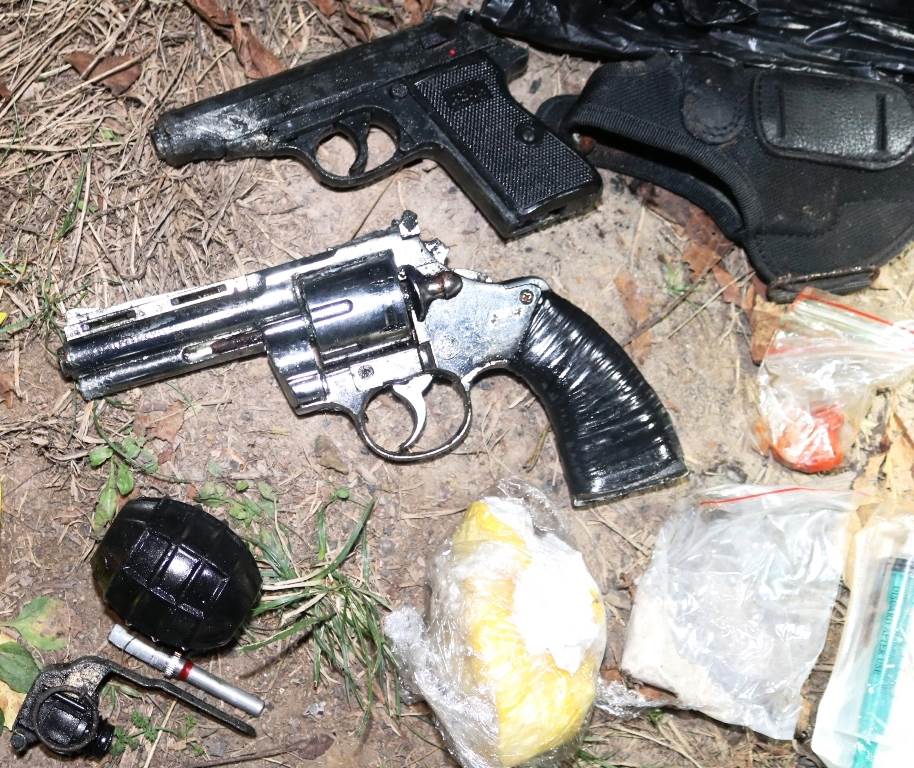  Zaplijenjen vojni arsenal u Gračanici 