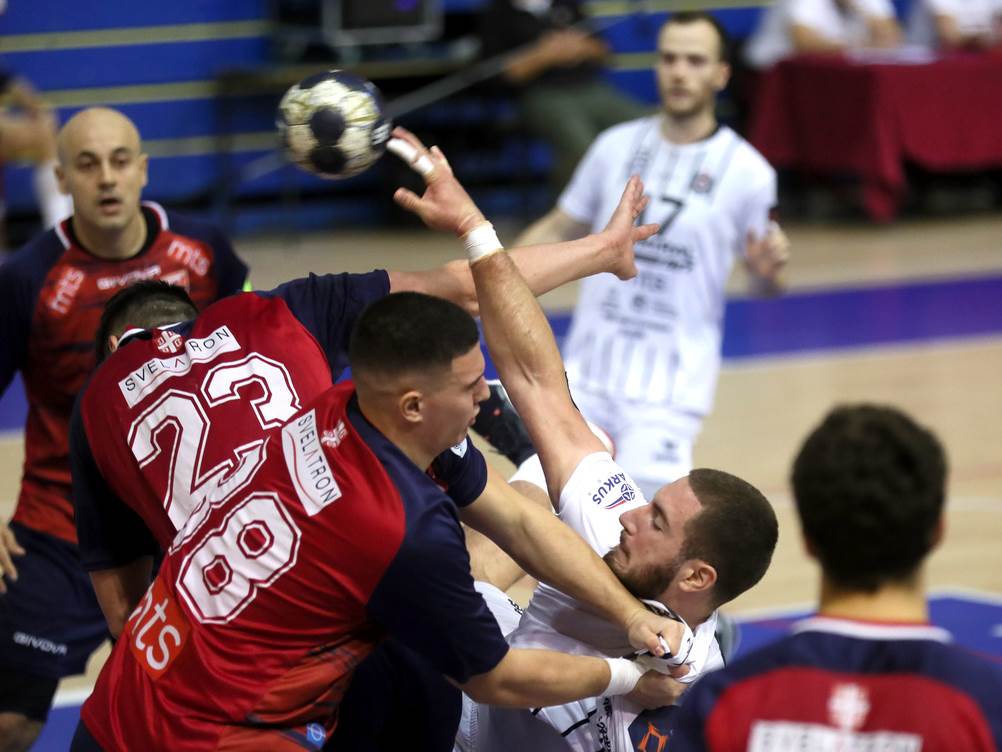  Simo Šijan povrijeđen 