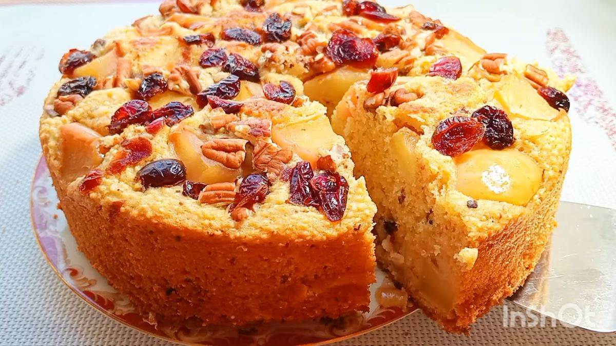  recept za kolač sa suvim voćem i jabukama 