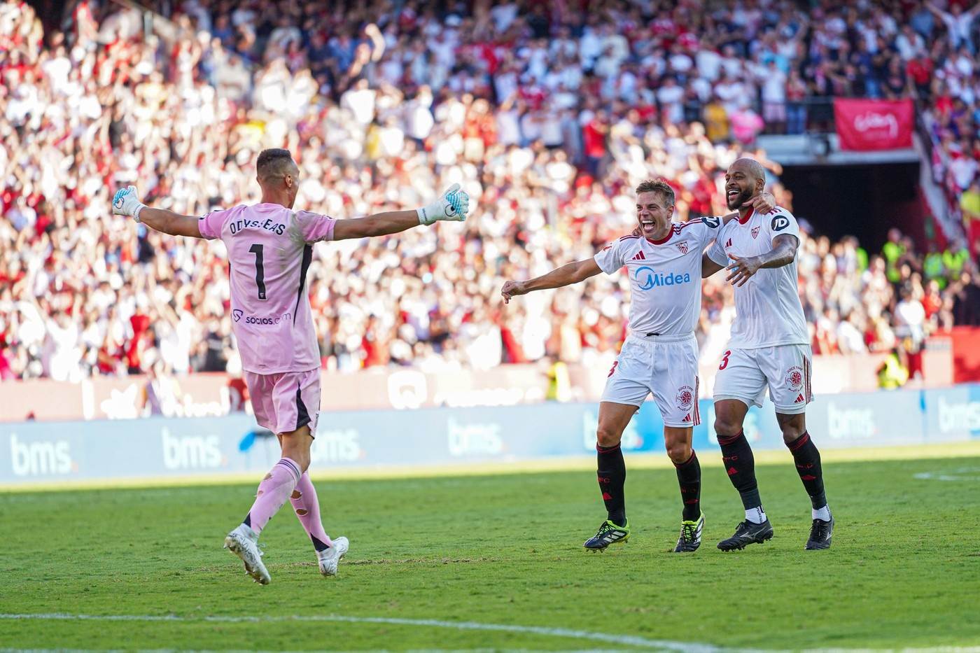  Primera Sevilja pobijedila Barselonu 4-1 