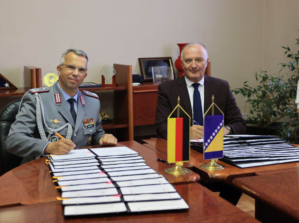  Njemačka donira 15 miliona maraka Oružanim snagama BiH 