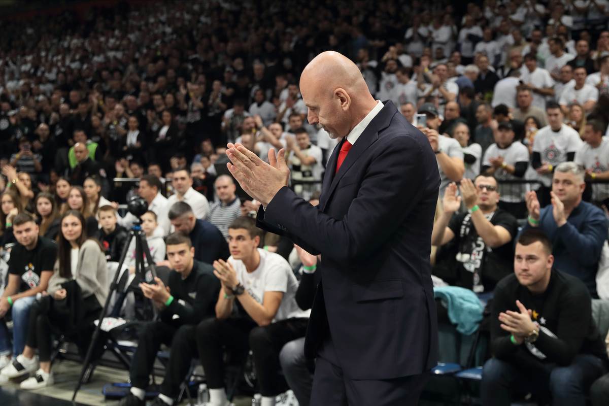  grobari aplaudirali sasi obradovicu 