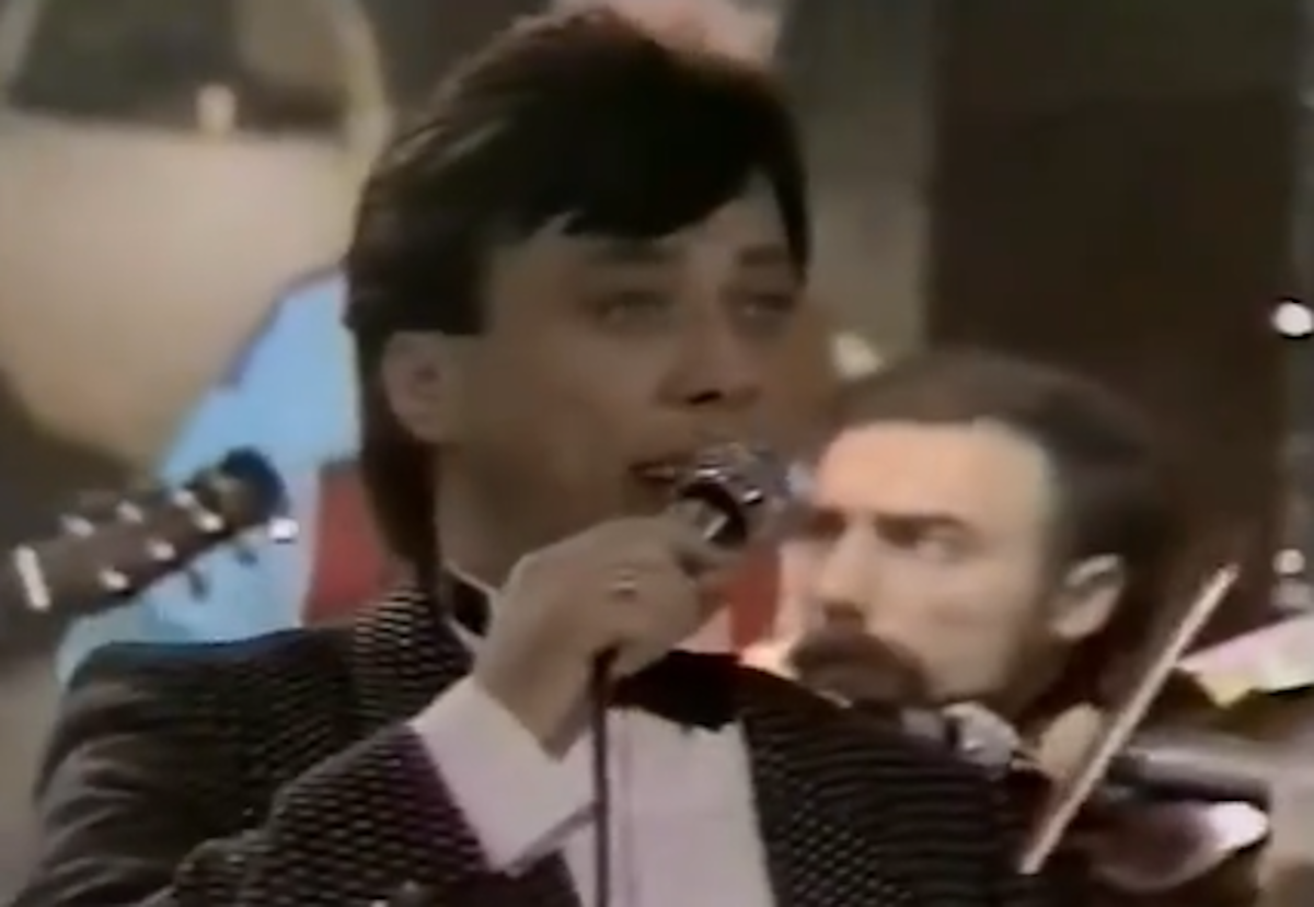  Pjesmu Neću neću dijamante Halida Bešlića napisao konobar 