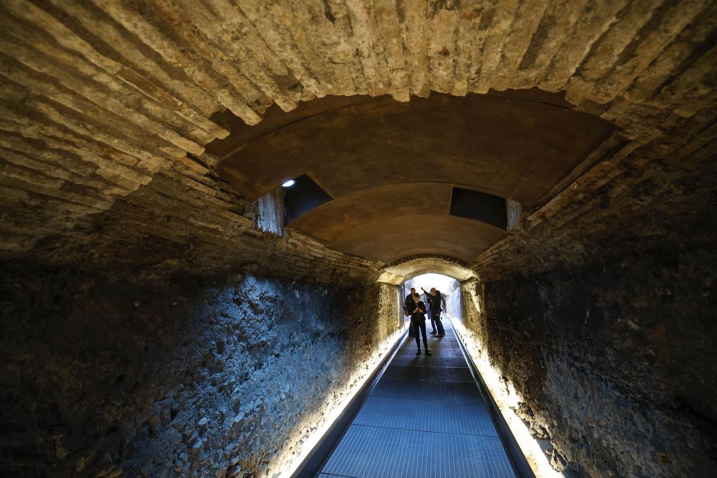  Tajni tunel cara Komoda prvi put otvoren za javnost 