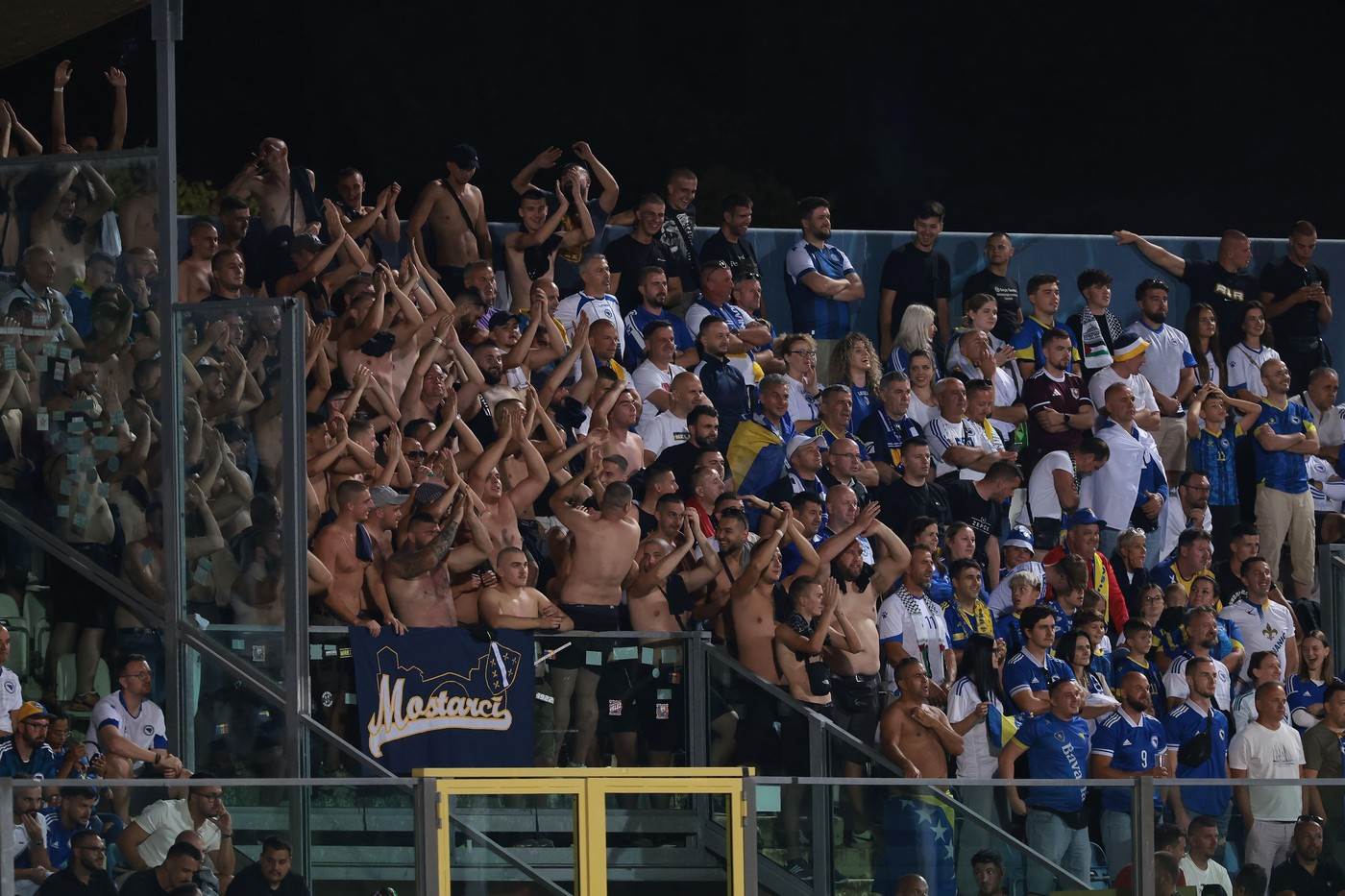  FIFA kaznila FS BiH zbog ponašanja navijača 