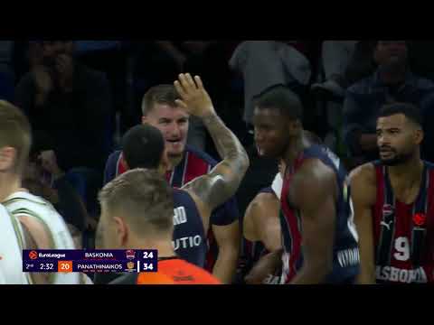  Predsjednik Baskonije na poluvremenu presreo sudije 