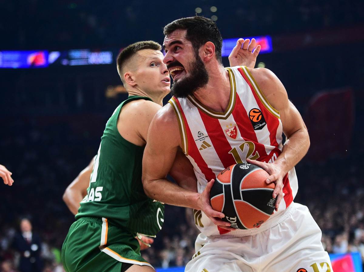  "Prošlo kolo novi trener, sad opet... Treba stalno da mijenjamo, pa ćemo da pobjeđujemo!" 