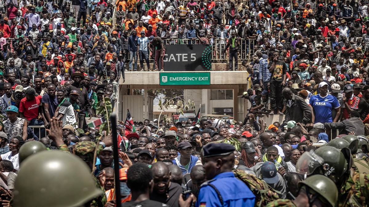  Stampedo na sahrani bivšeg premijera kenije 