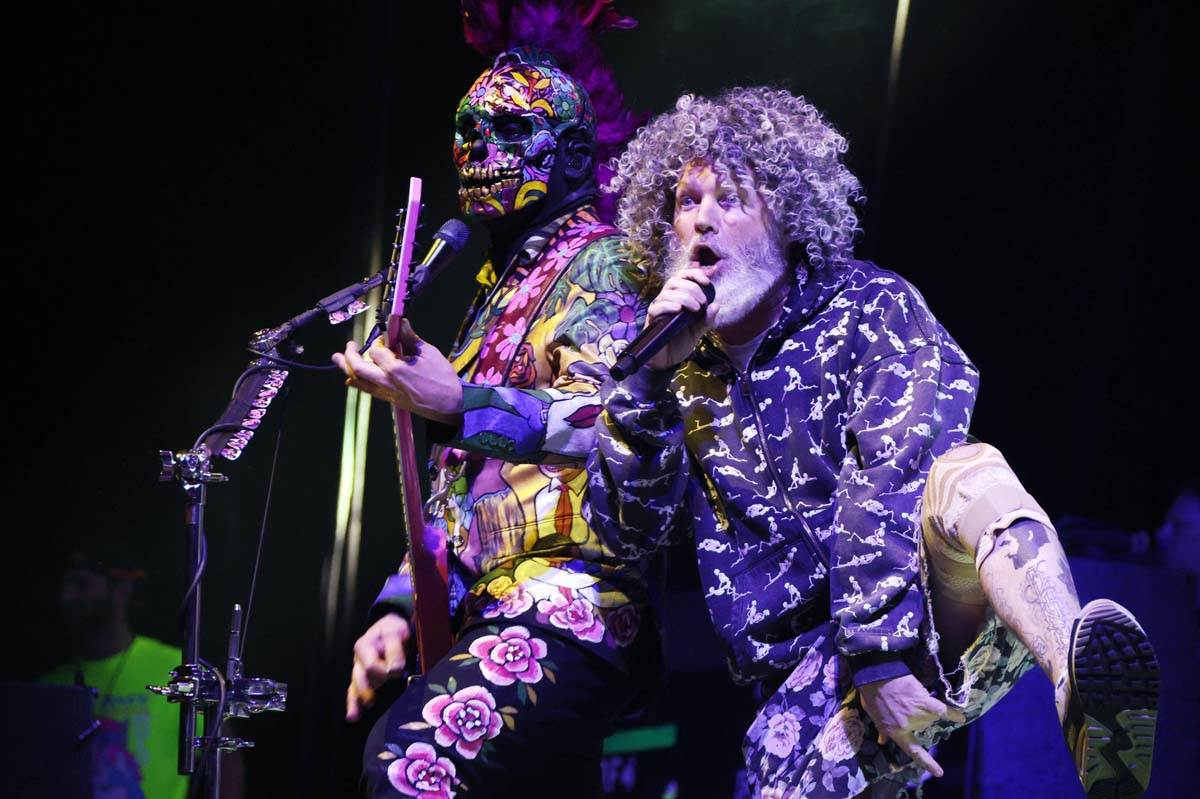  Preminuo basista Sem Rivers 