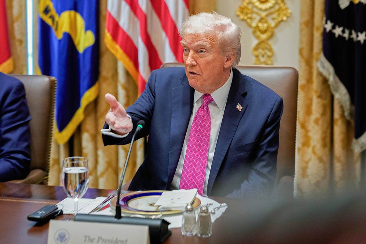  Zašto Tramp prekida trgovinske pregovore sa Kanadom 