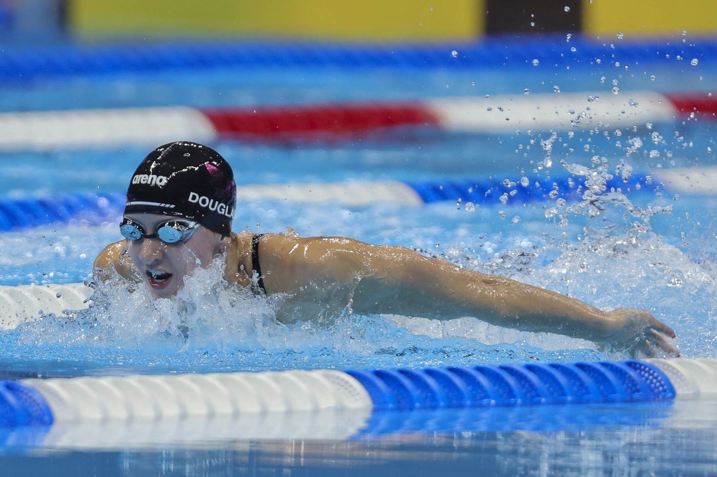  kejt daglas postavila rekord na 100 metara 