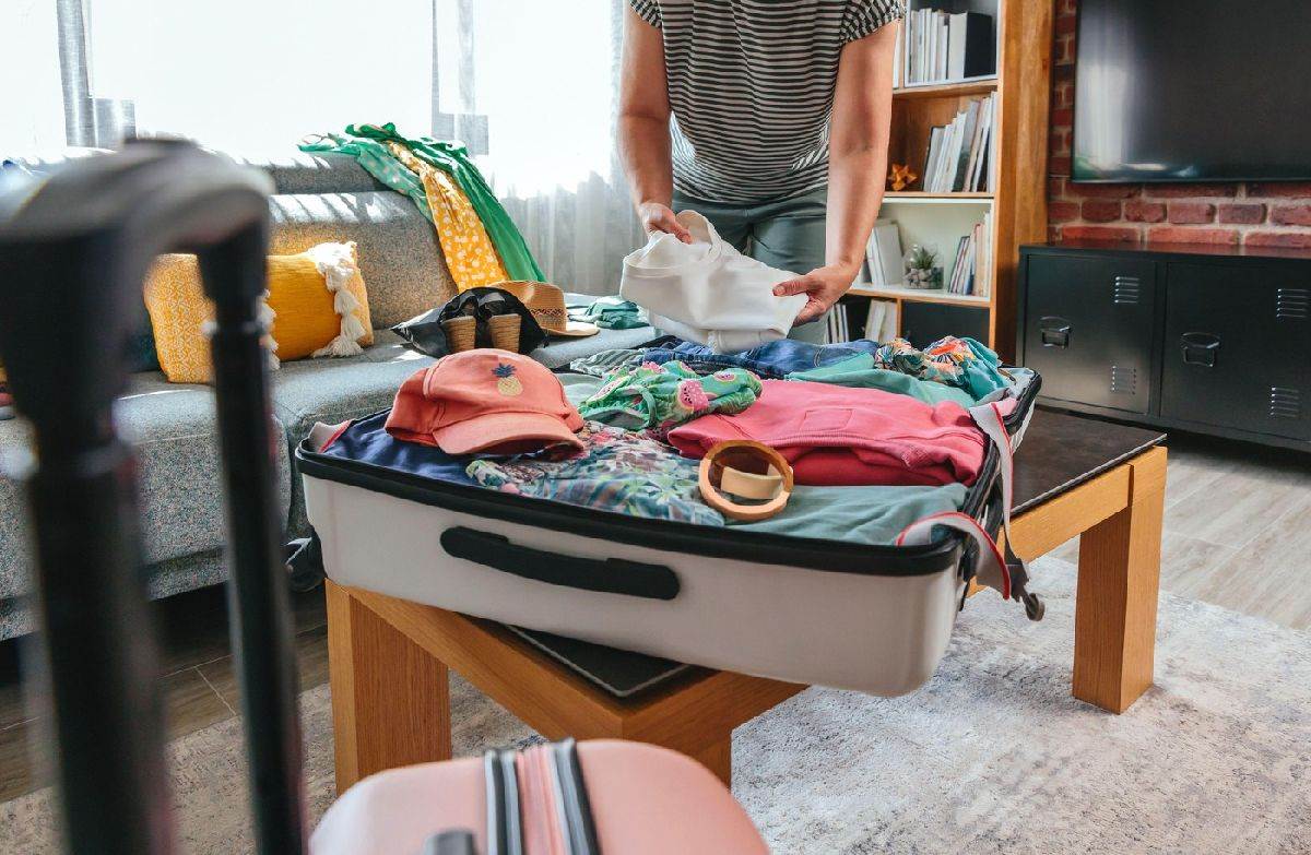  "Metod kofera" za garderober: Trik koji će vas zauvijek osloboditi nereda u ormaru 