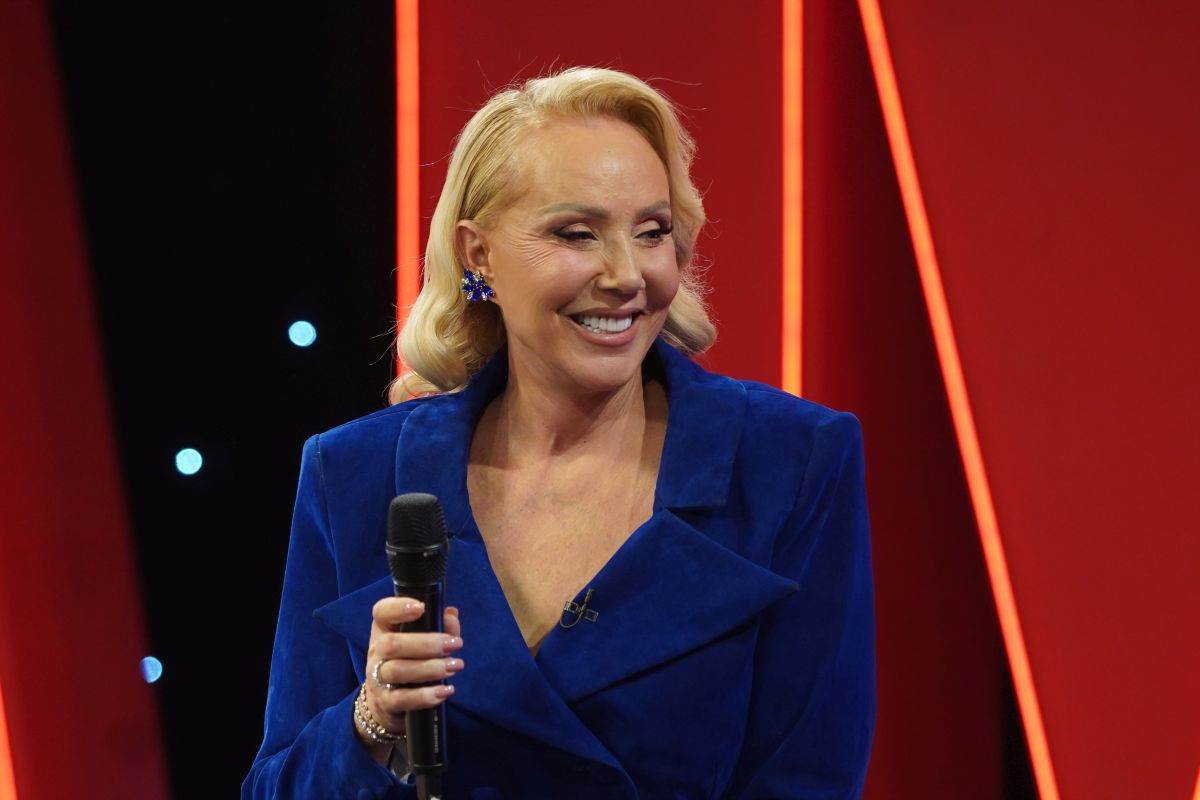  Kome je posvećena brenina pjesma miki moj 