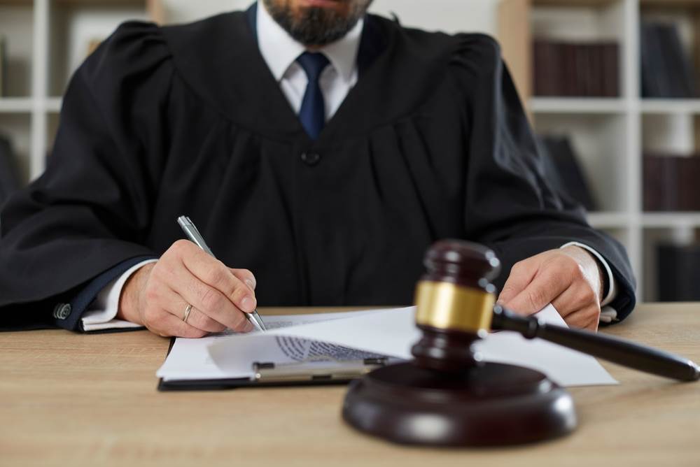  Žena u Francuskoj osuđena na doživotni zatvor 