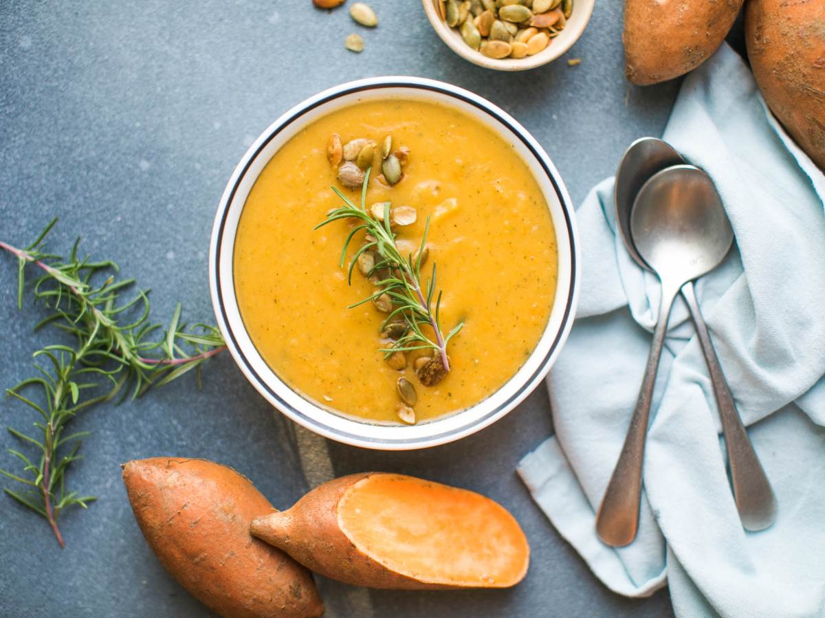  krem supa od batata i mrkve 