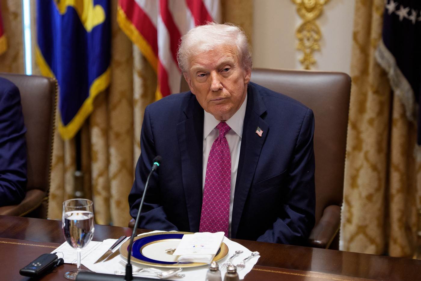  Tramp izvrijeđao novinarku zbog pitanja o epstinu 