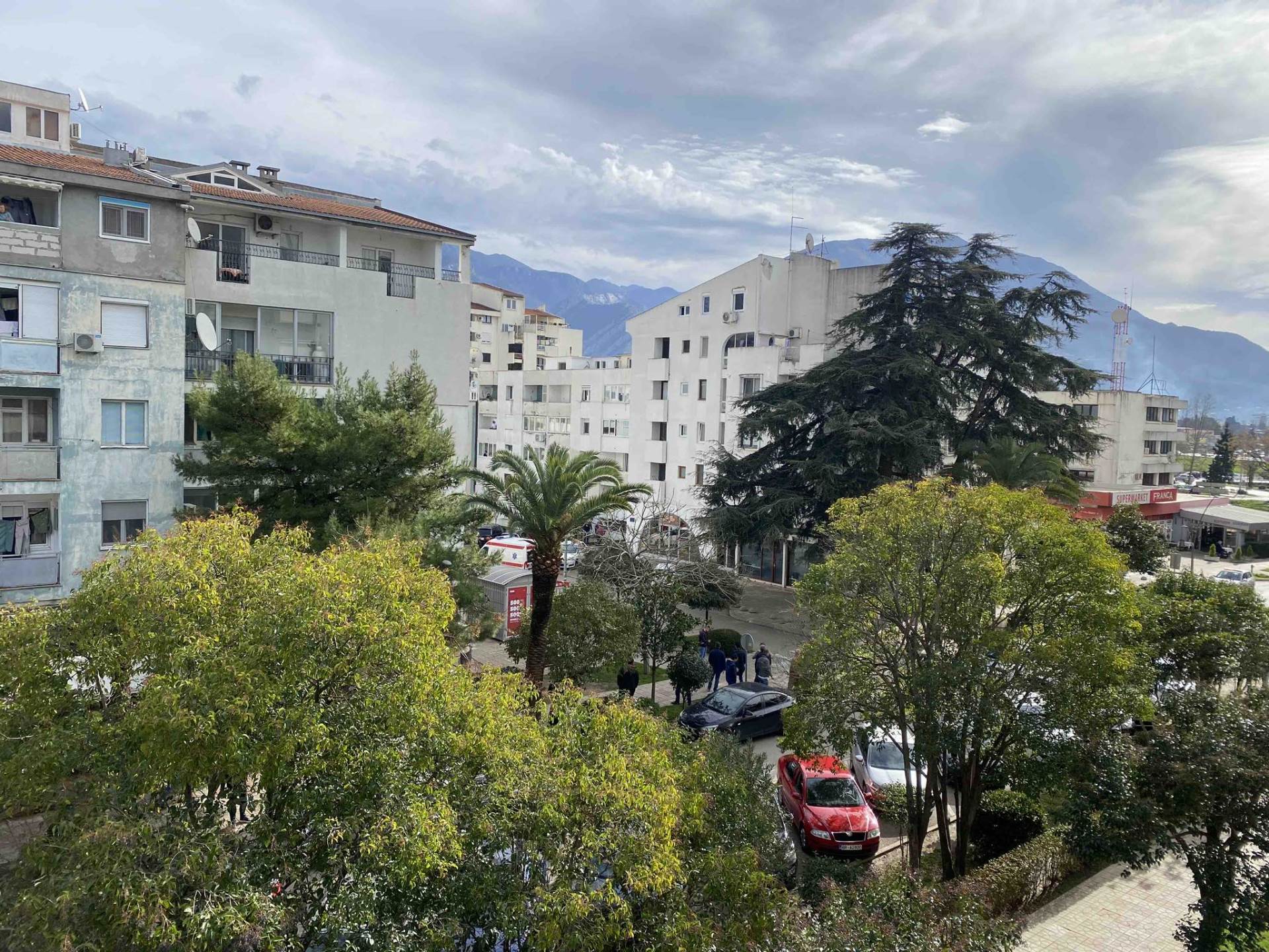  Demoliran turski lokal brze hrane u Baru 