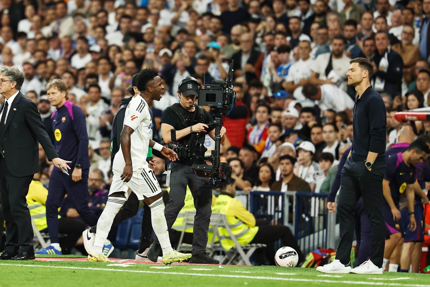  Šta je Ćabi Alonso rekao Vinisijusu 