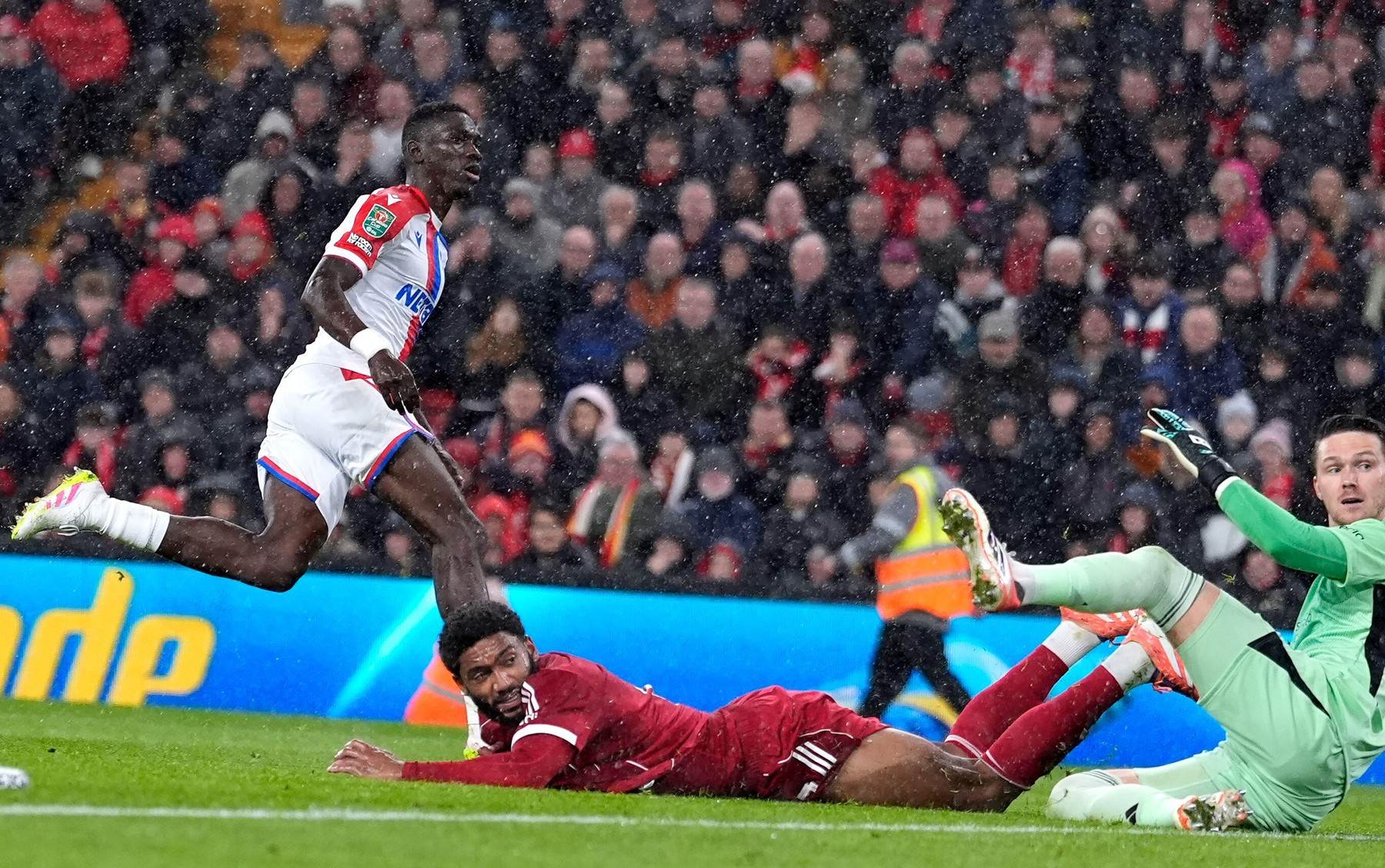  Liverpul Kristal Palas EFL Kup 