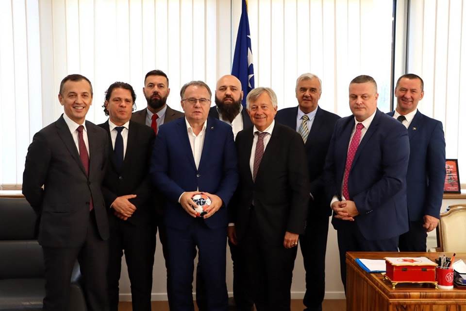  Predsjednik EHF-a poručio čelnicima RS BiH: Ako stvari ne budu funkcionisale, moraćemo vas suspendov 