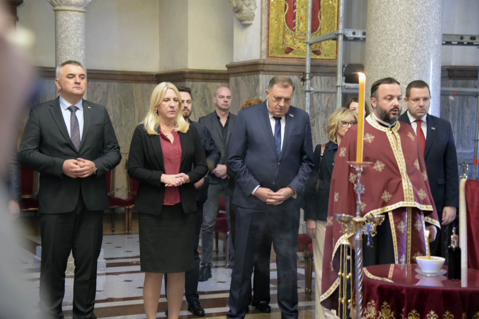  Zvaničnici Srpske u Hramu Hrista Spasitelja na pomenu žrtvama pada nadstrešnice 