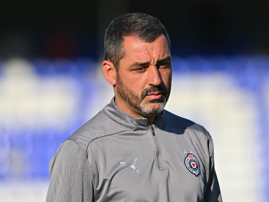  Ko će voditi Partizan poslije Srđana Blagojevića 