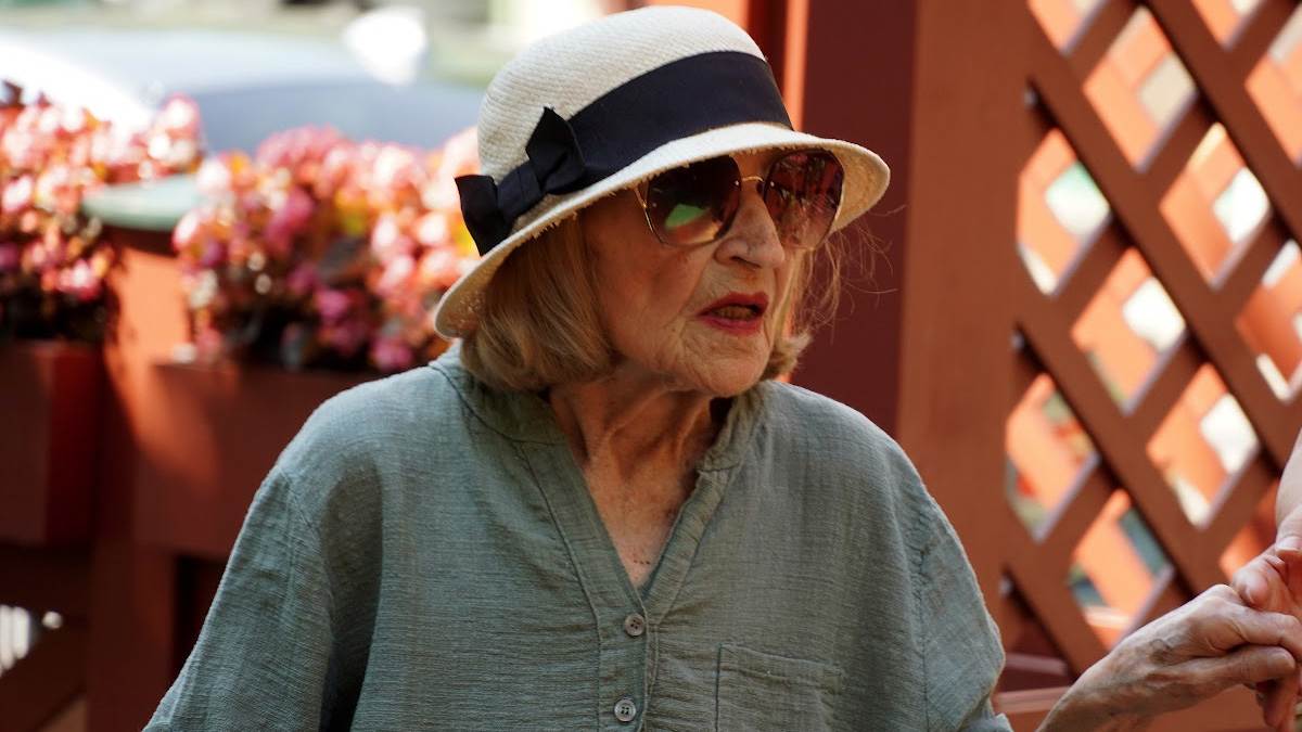  Novosađani iznenadili Miru Banjac za rođendan 