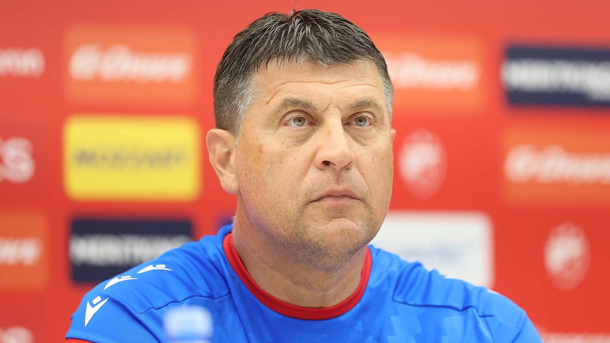  Vladan Milojević pred Zvezda Lil 
