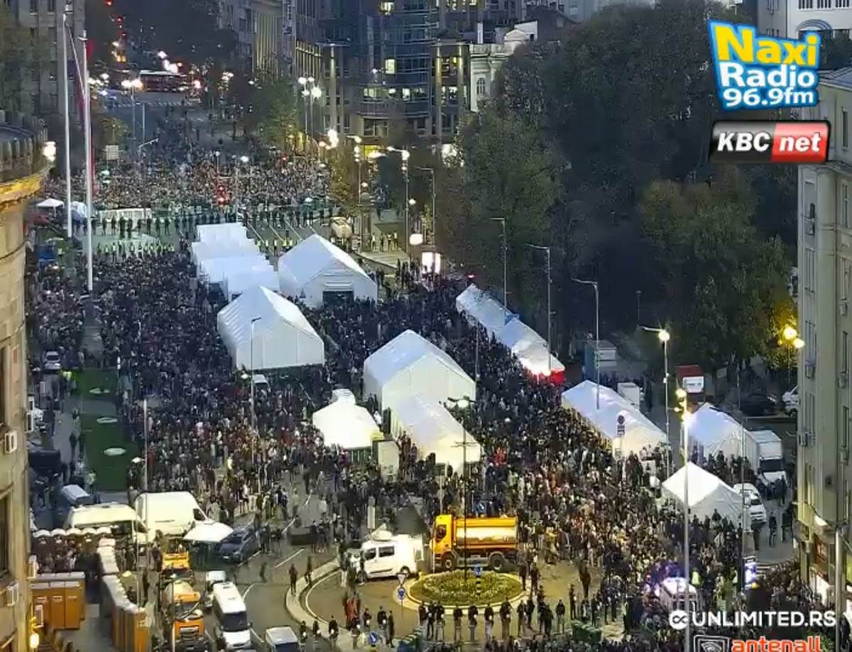  Dva skupa u isto vrijeme u Beogradu 