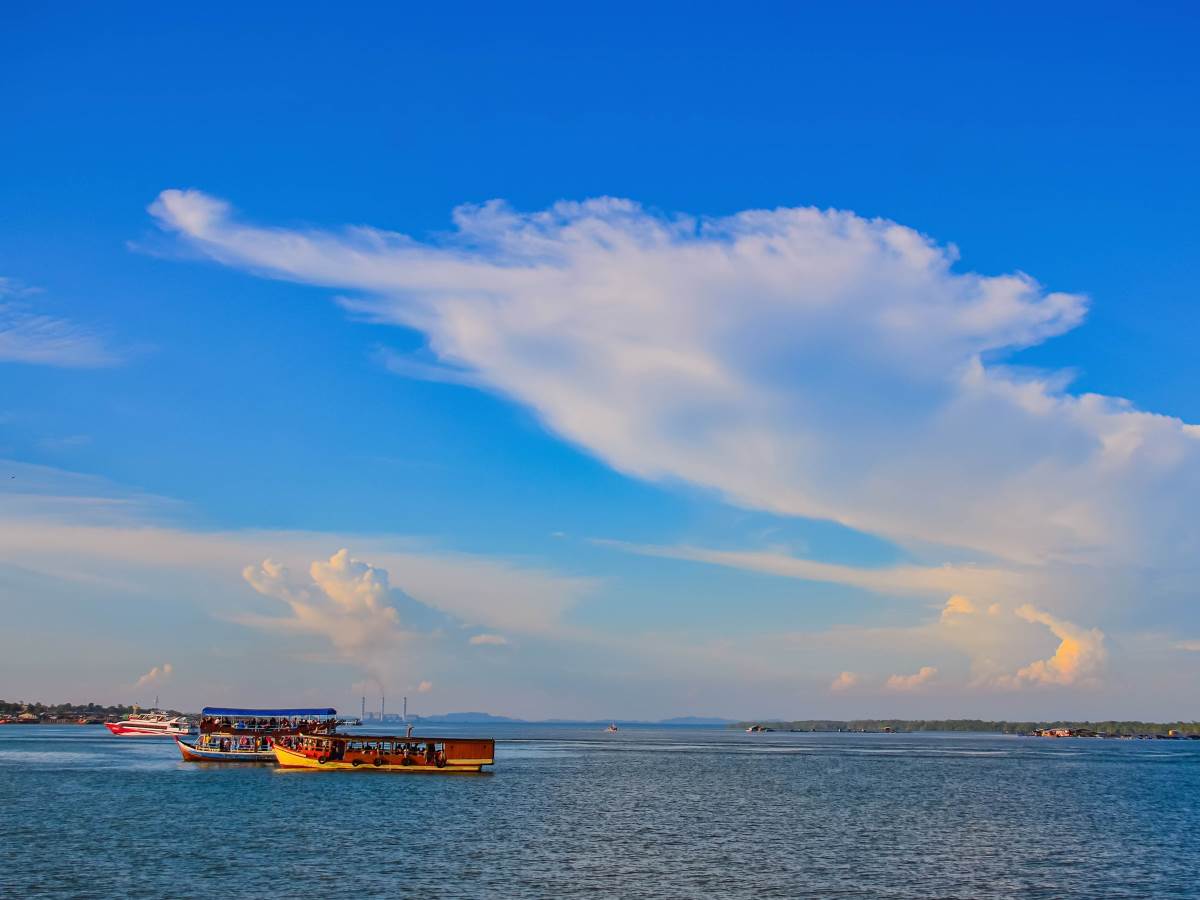  ribarski brod u Maleziji 