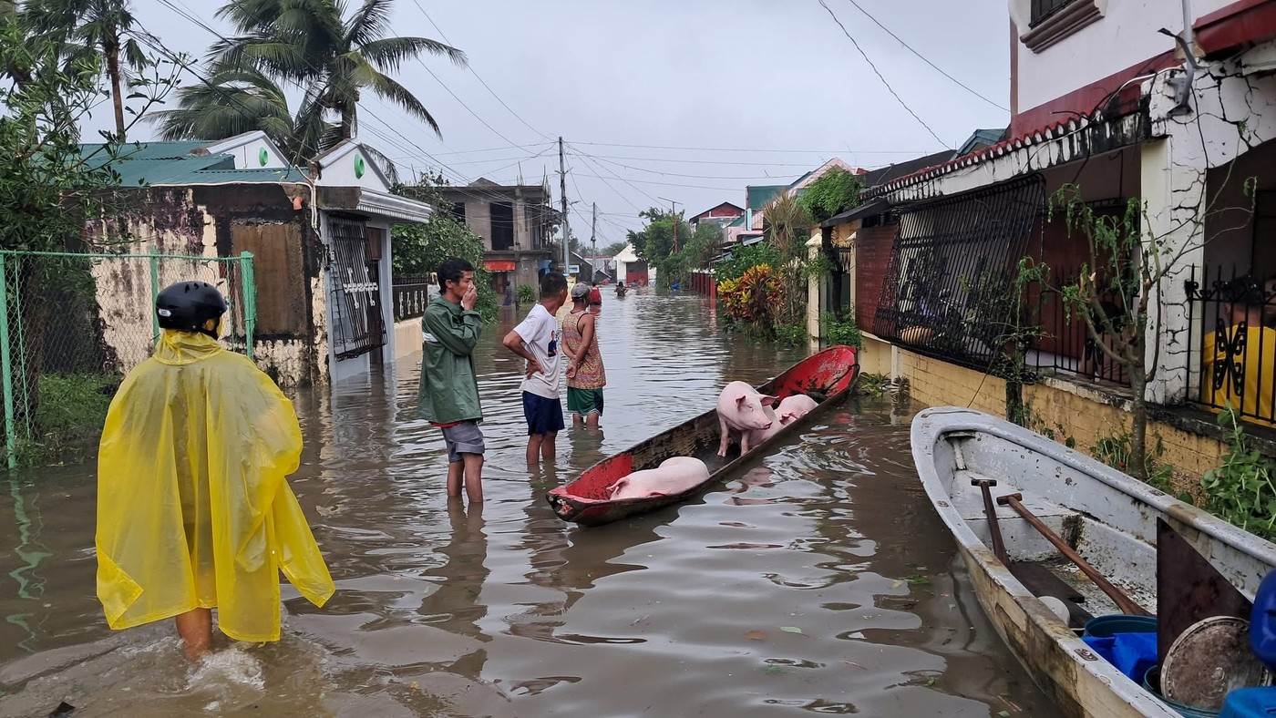  Tajfun stigao do Filipina, u toku evakuacija 