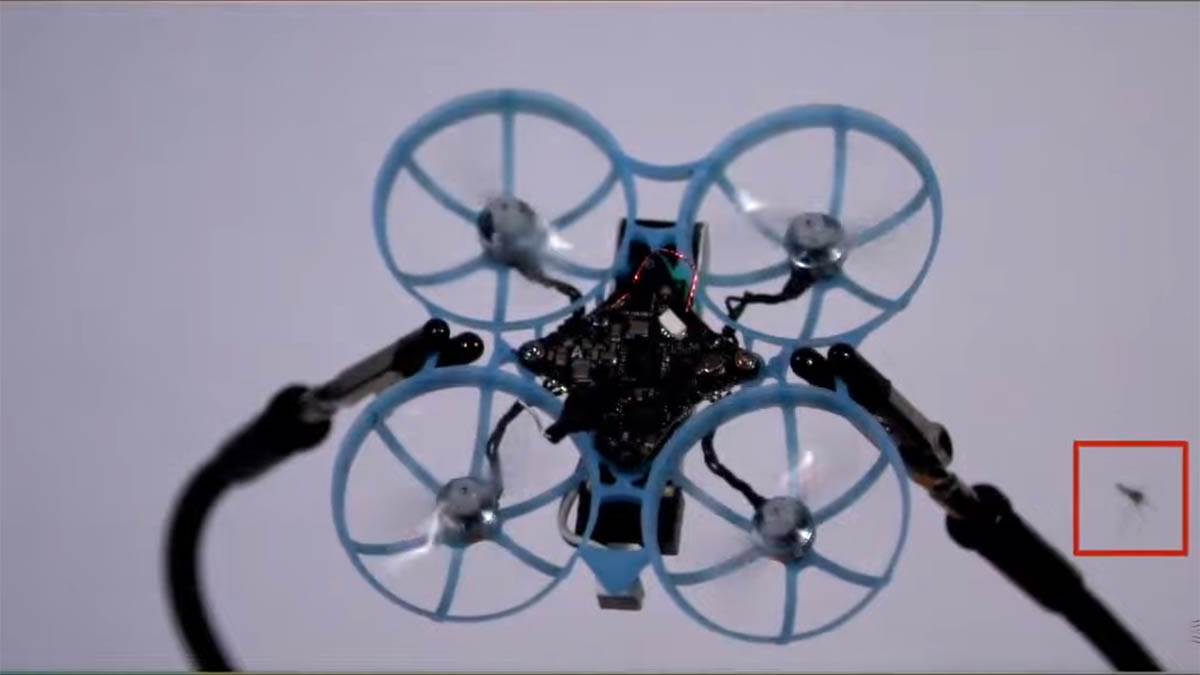  Dron koji ubija komarce 