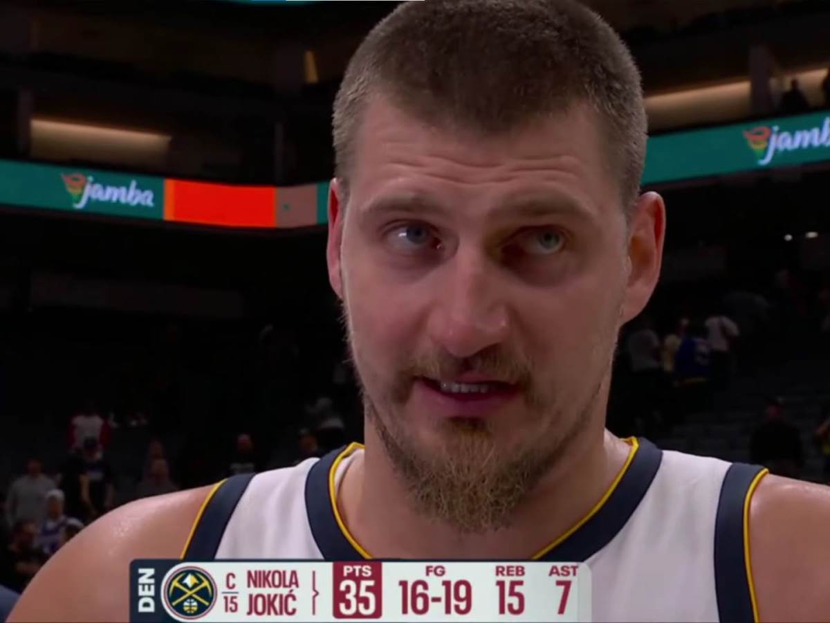  nikola jokic odmahivao glavom zbog pitanja novinara 