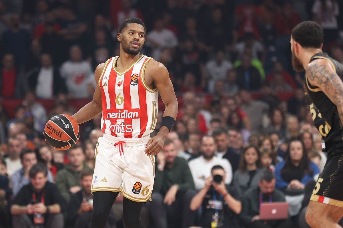  Džered Batler o atmosferi u Crvenoj zvezdi  