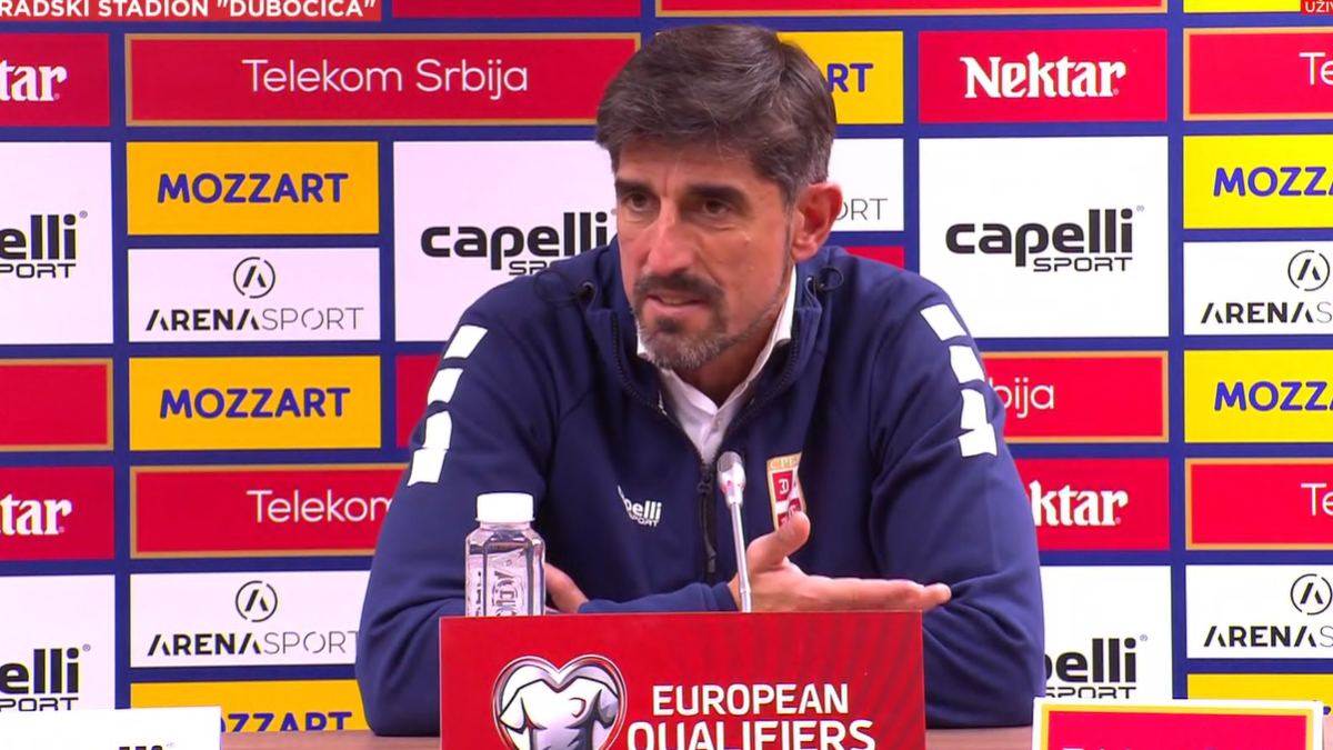  Veljko Paunović prekinuo konferenciju 