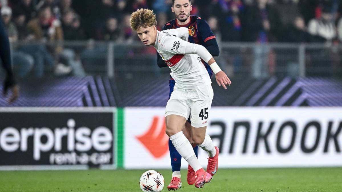  Štutgart traži klub za Lazara Jovanovića 