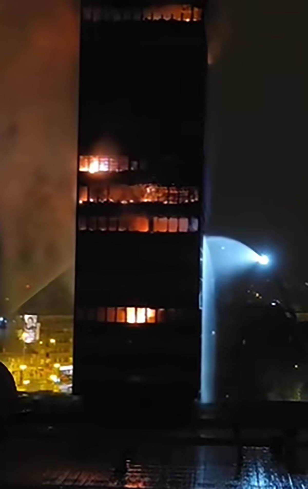  Ruši se neboder Vjesnika 