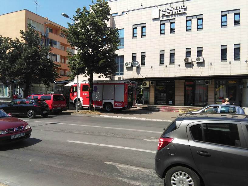  Banjaluka: Vatrogasci gasili klima uređaj! (FOTO) 