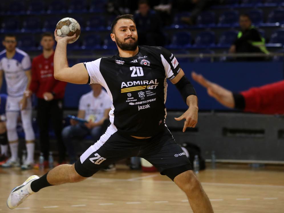  Nemanja Ratković napustio Partizan 