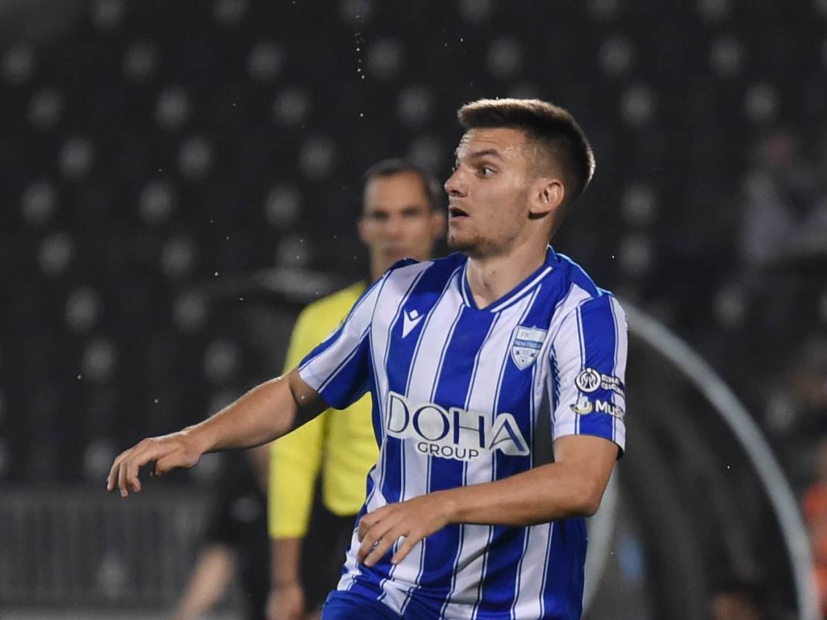  Dragan Bojat u majici Nebojše Pavkovića 