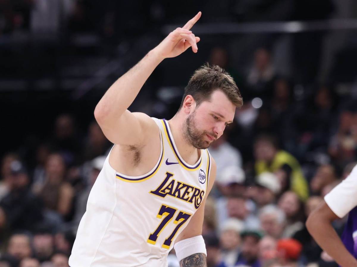  Lebron Džejms se vratio na teren 