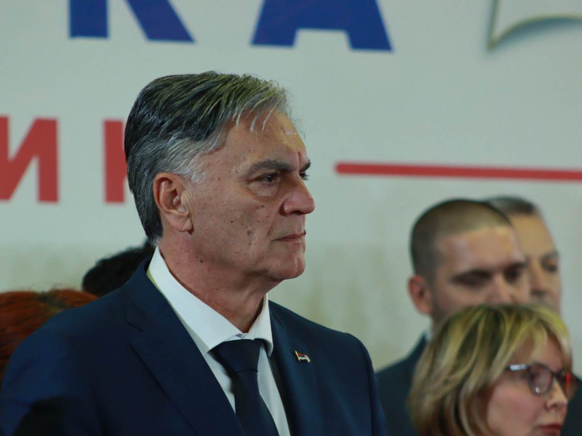  Siniša Karan 